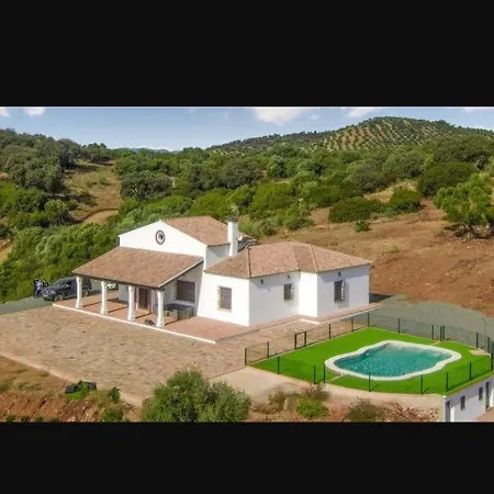 Alberquillas Villa *